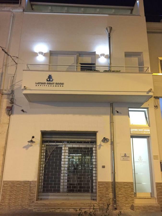 Latino Rent Room B&B Vista Mare Porto Cesareo Exterior foto